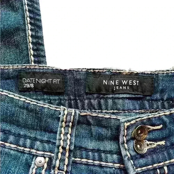 Nine West Jeans Date Night Fit Missy 8/29, EUC, Thick Stitch, Embroidered Pocket - Picture 8 of 14